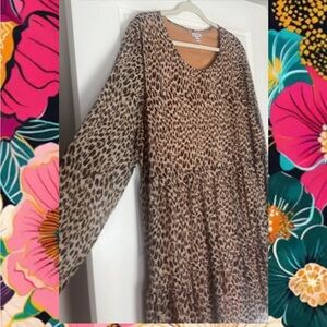 Long sleeve leopard print short dress.